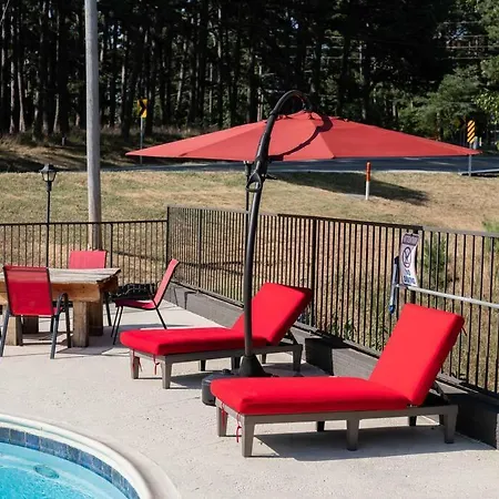 Stonegate Lodge King Bed Wifi 50 Roku Tv Salt Water Pool Room #104 Eureka Springs Exterior foto