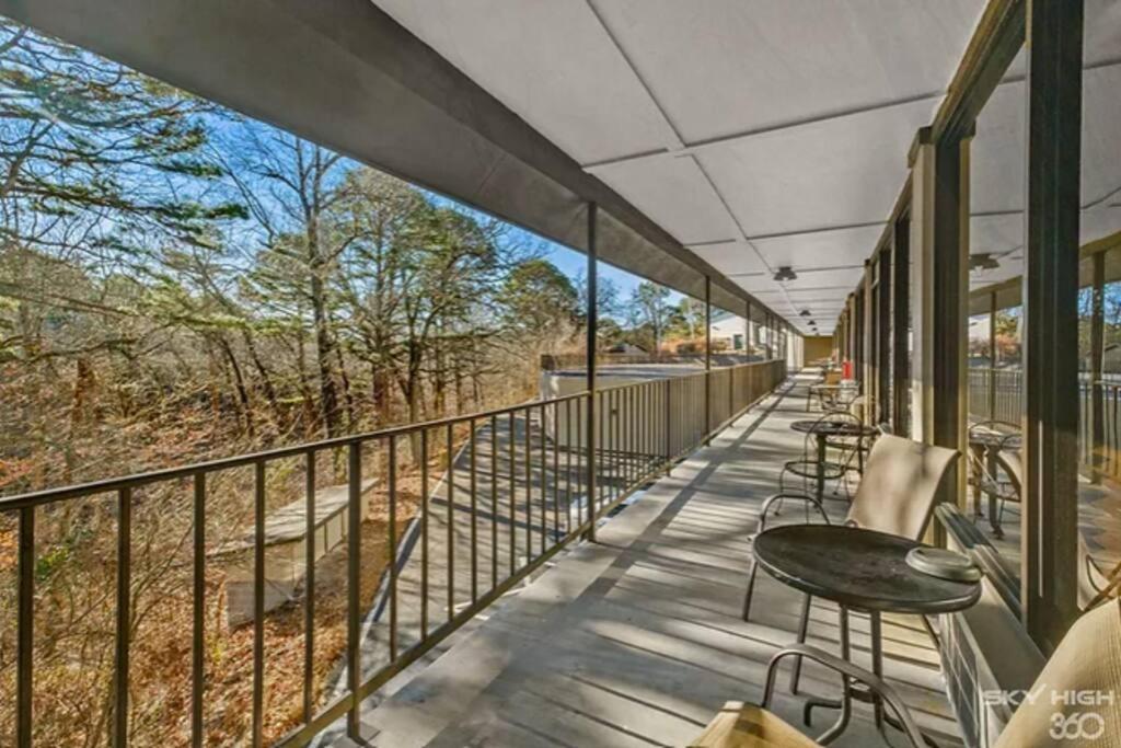 Stonegate King Bed Wifi 50 Roku Tv Salt Water Pool #104 Apartment